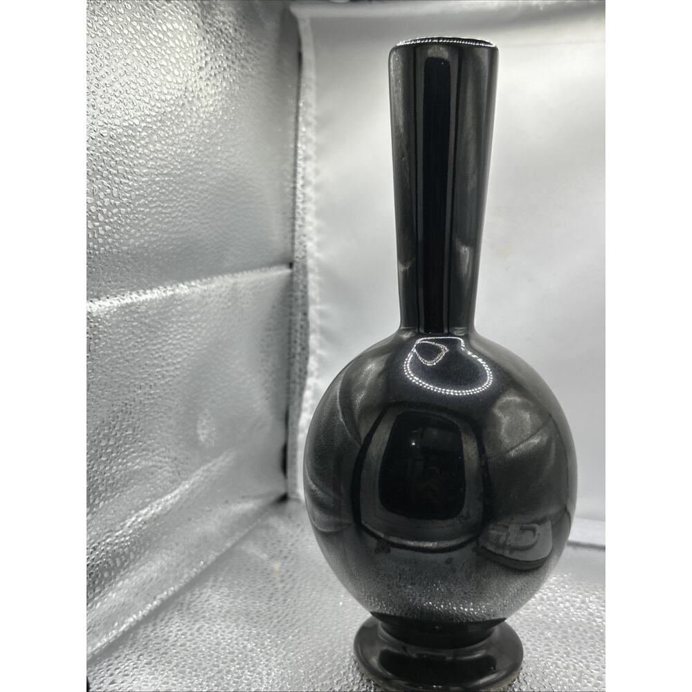 Victoria Hagan Perfect Pieces Porcelain Bud Vase Black EUC‎